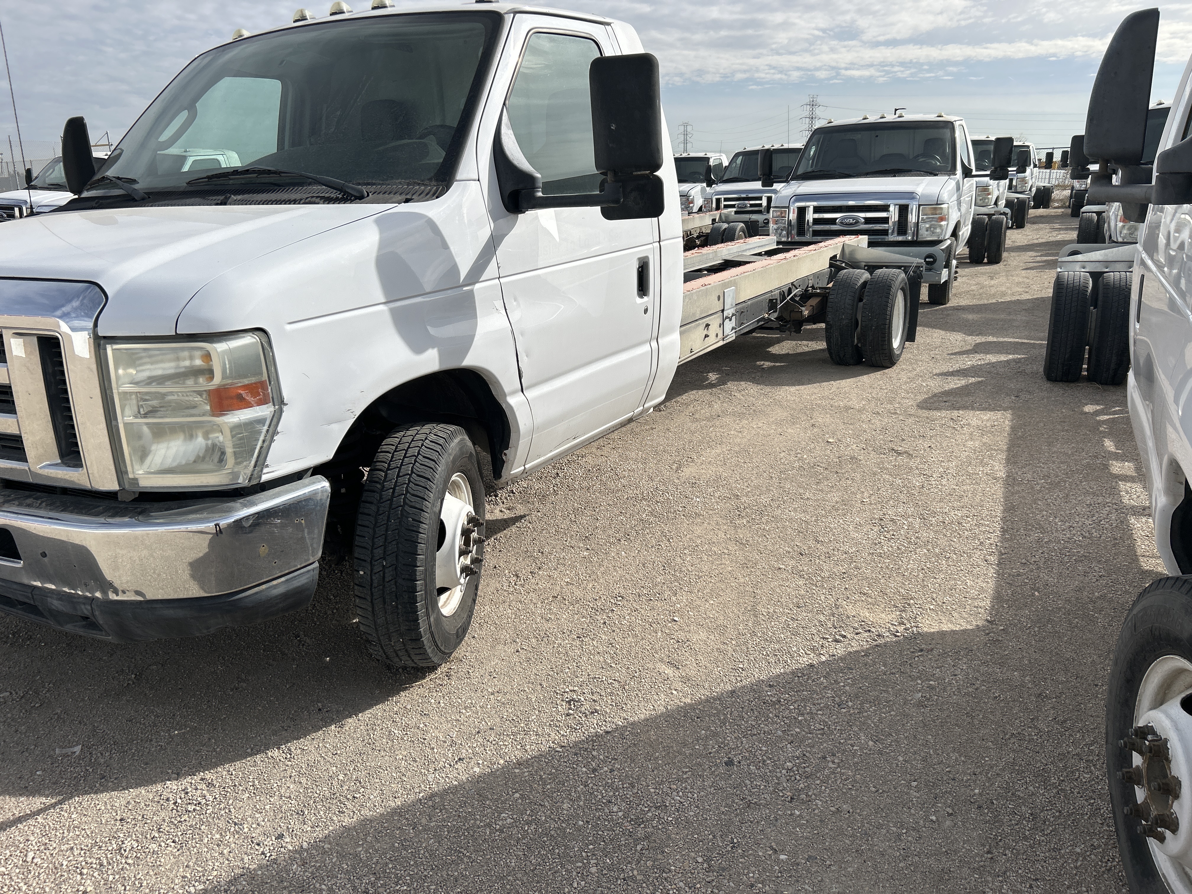 Used 2011 20 ' Cab and Chassis for sale