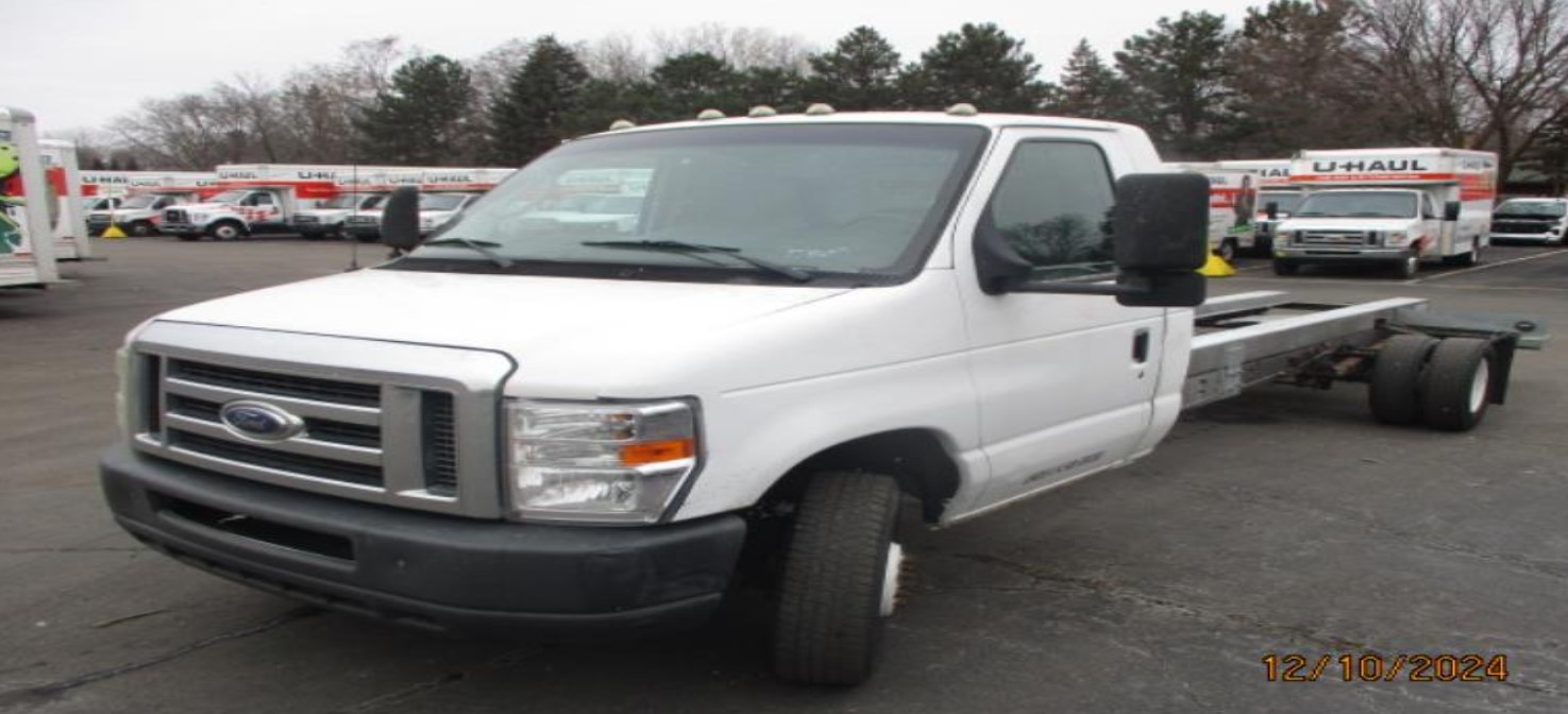 Used 2011 20 ' Cab and Chassis for sale