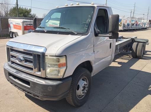 Used 2011 20 ' Cab and Chassis for sale