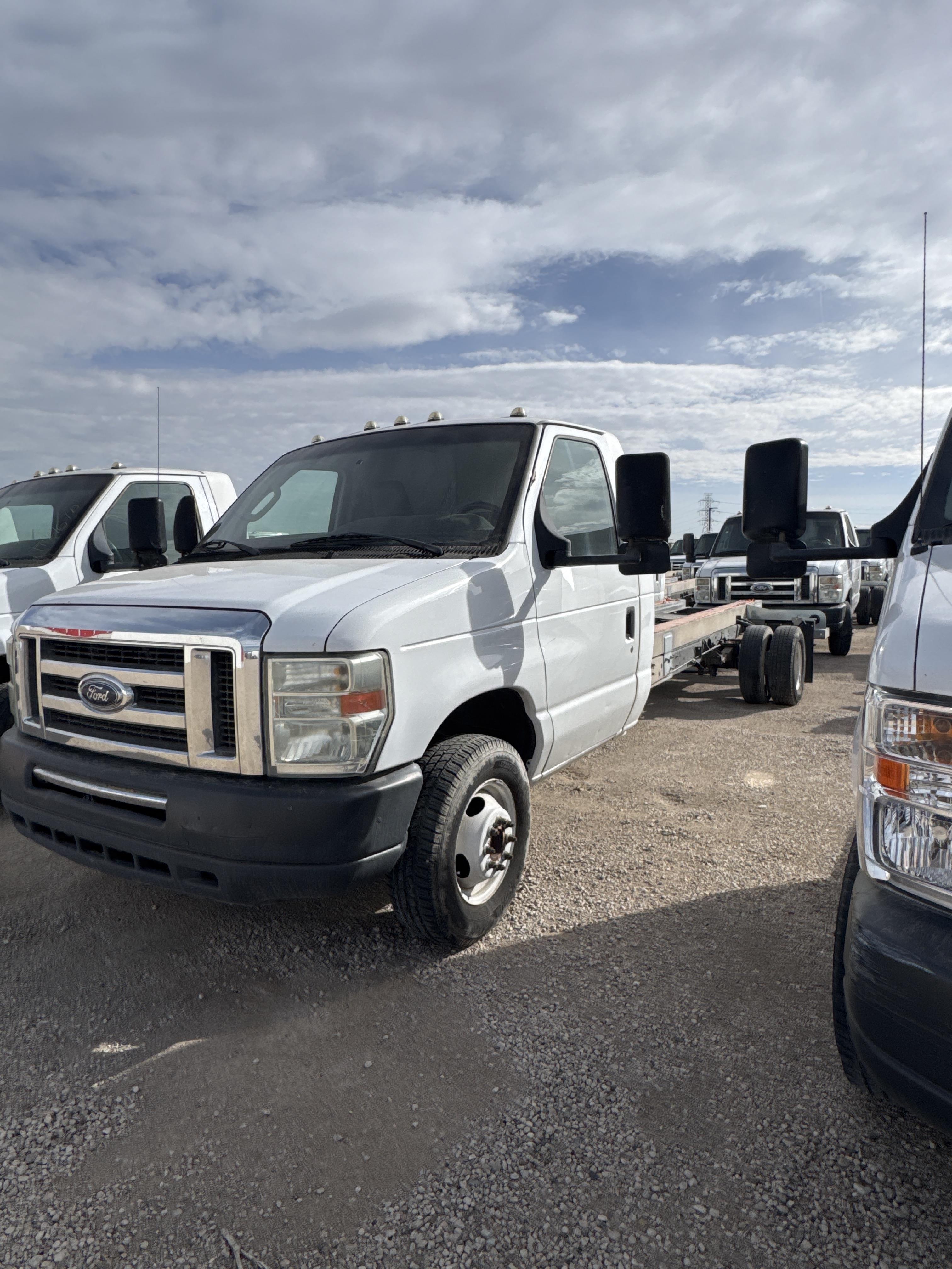 Used 2011 20 ' Cab and Chassis for sale