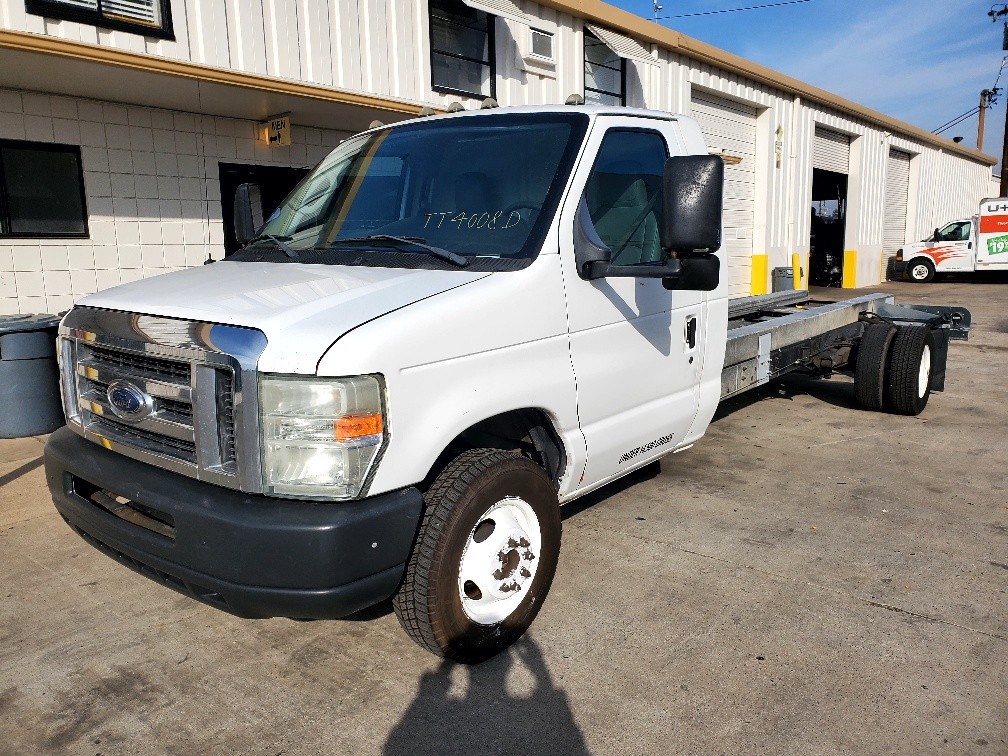 Used 2011 20 ' Cab and Chassis for sale