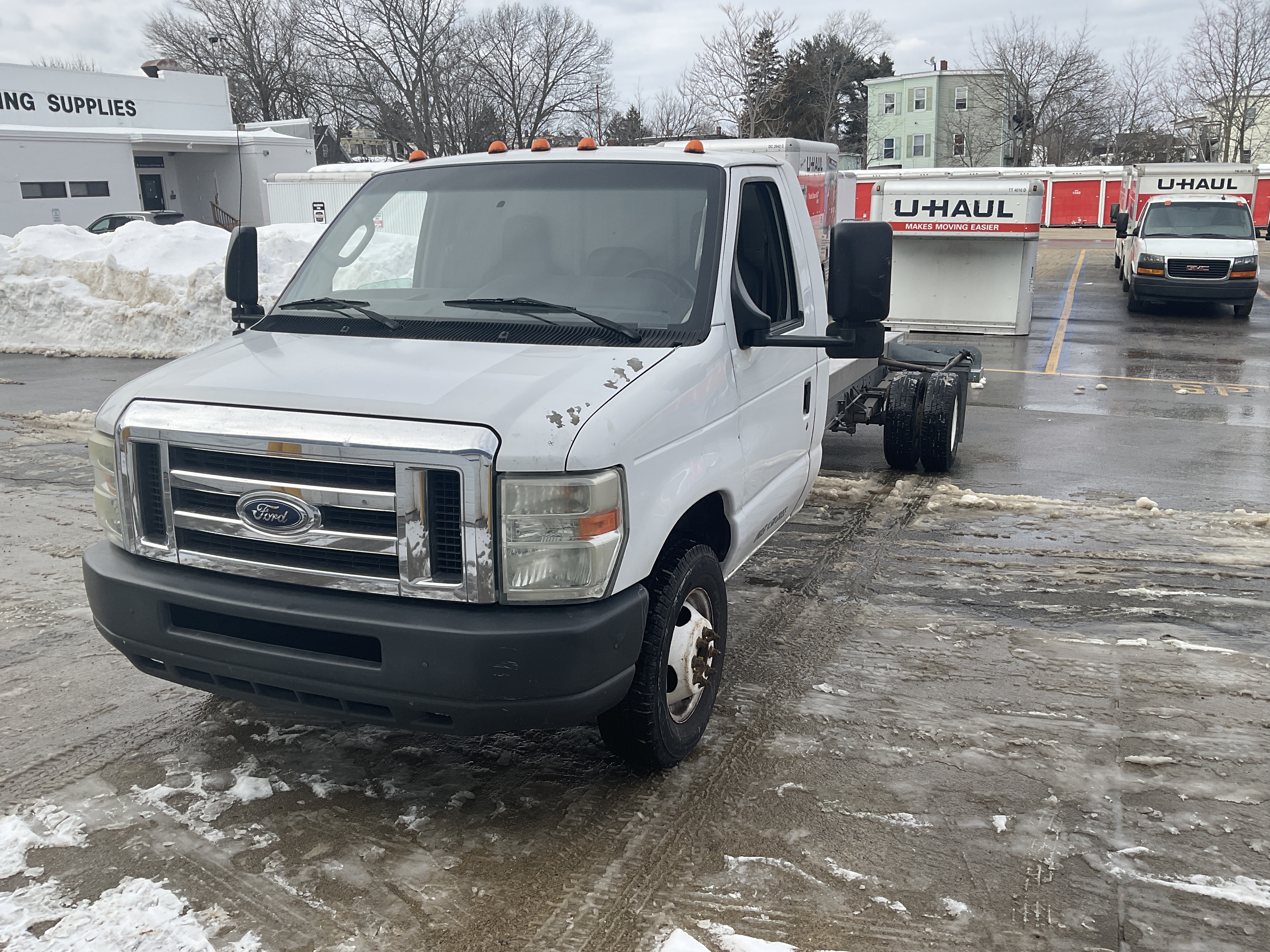 Used 2011 20 ' Cab and Chassis for sale