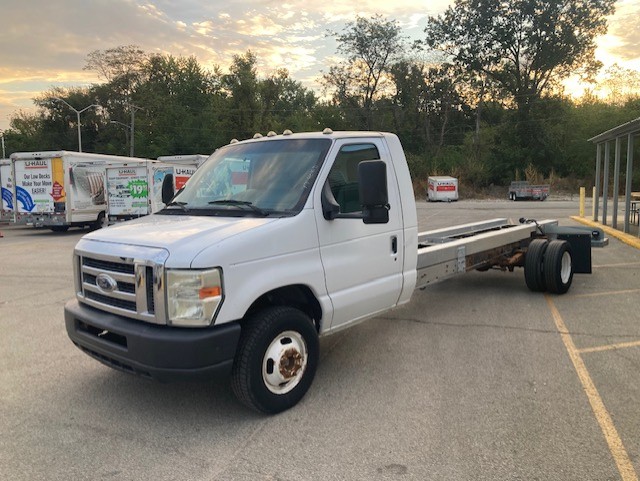 Used 2011 20 ' Cab and Chassis for sale