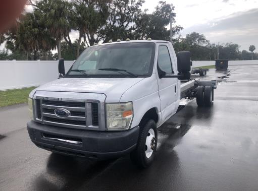 Used 2011 20 ' Cab and Chassis for sale