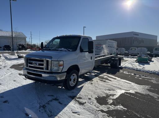 Used 2011 20 ' Cab and Chassis for sale