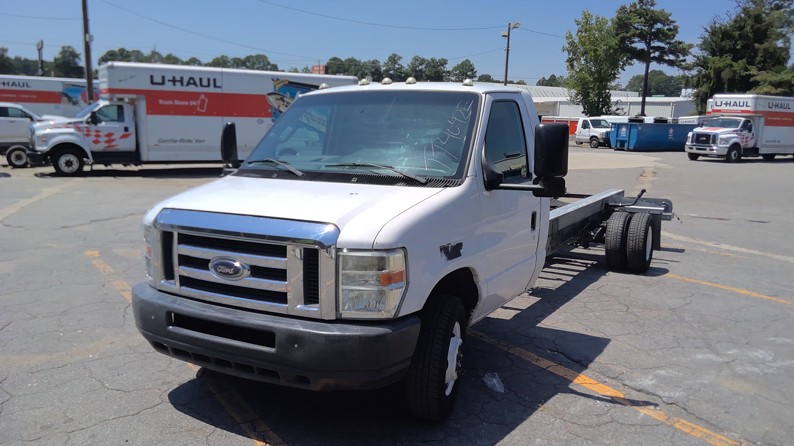 Used 2012 20 ' Cab and Chassis for sale