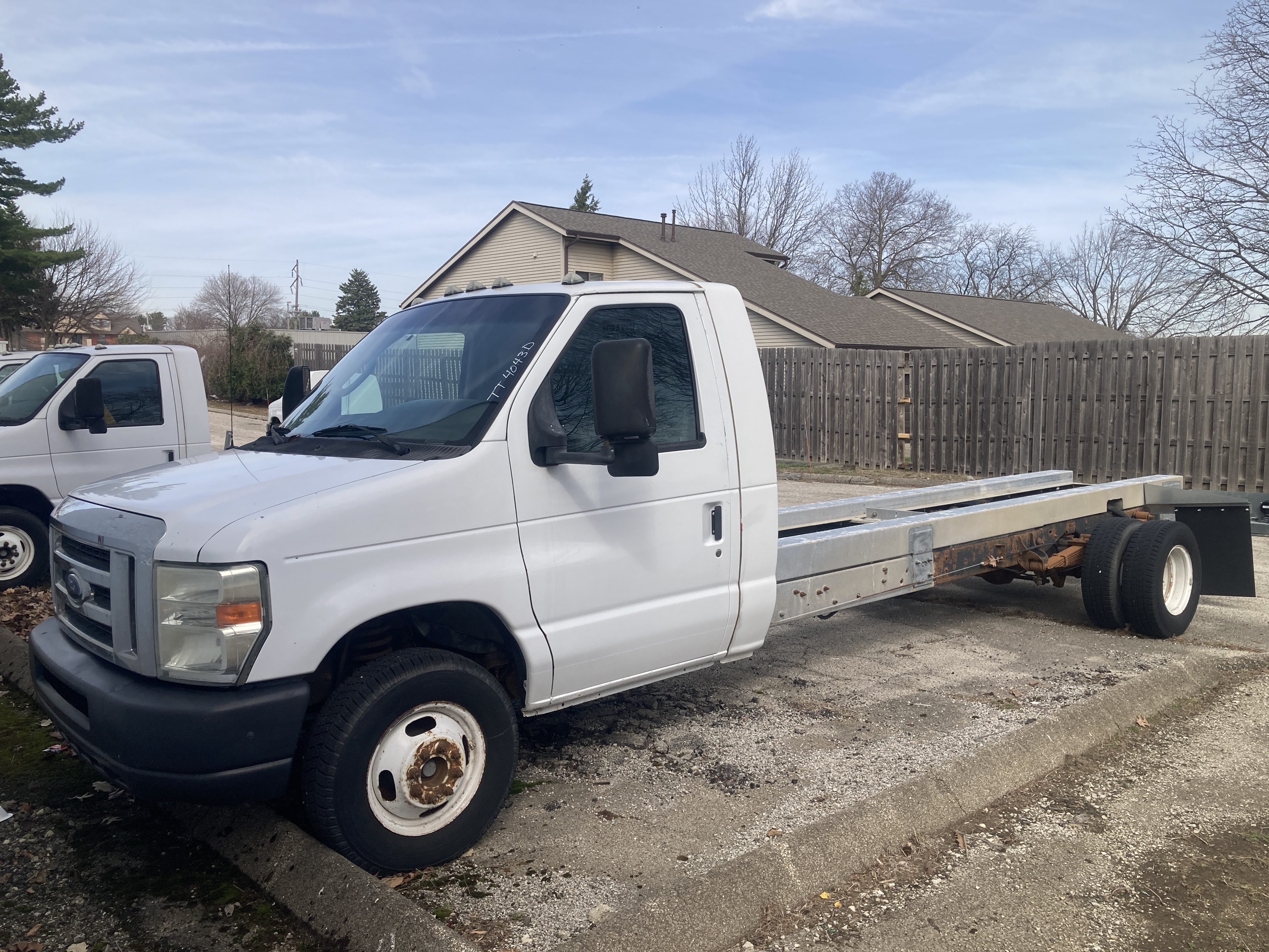 Used 2011 20 ' Cab and Chassis for sale