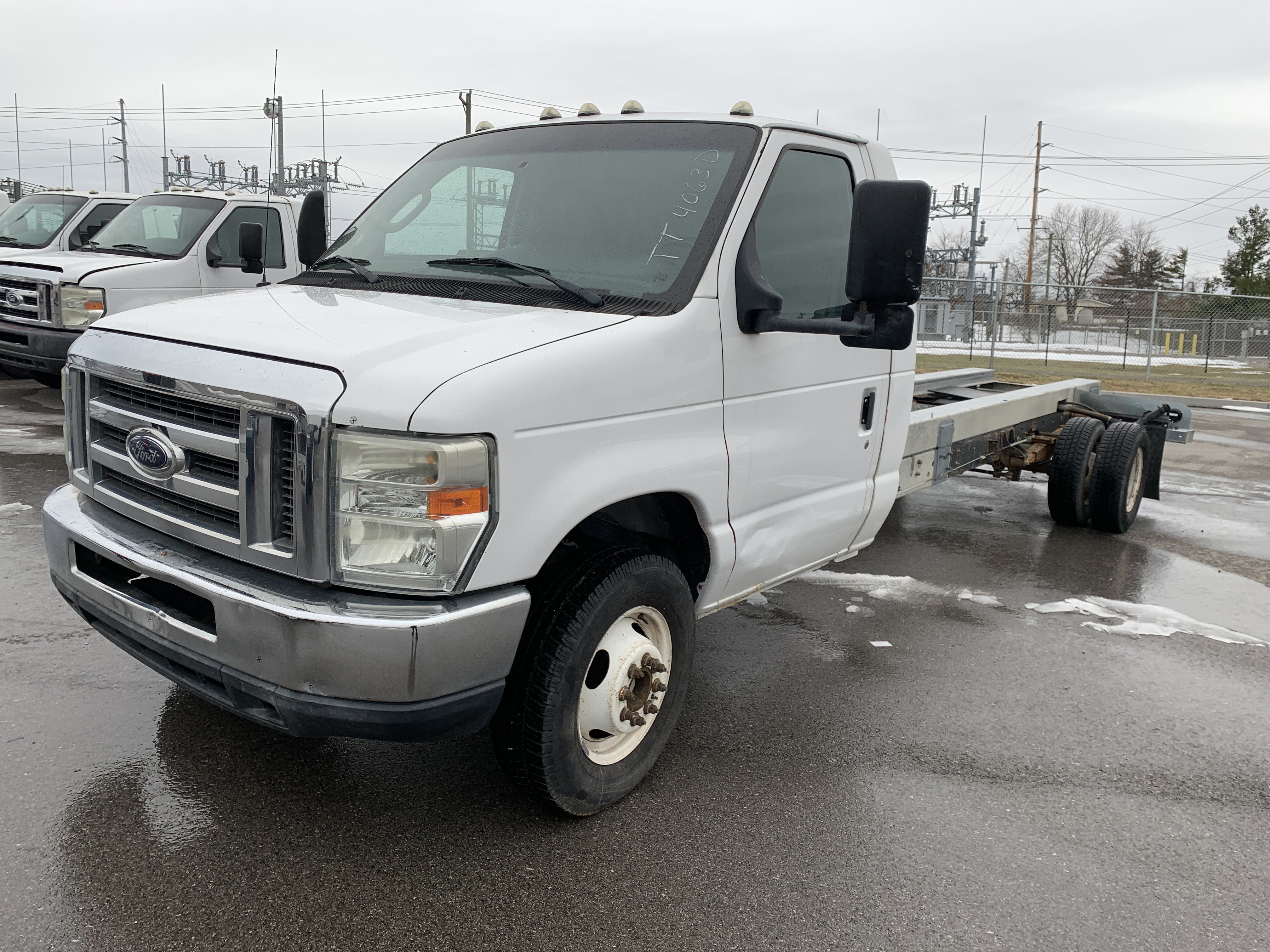 Used 2011 20 ' Cab and Chassis for sale