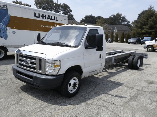 Used 2011 20 ' Cab and Chassis for sale