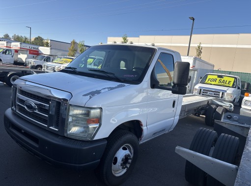 Used 2011 20 ' Cab and Chassis for sale