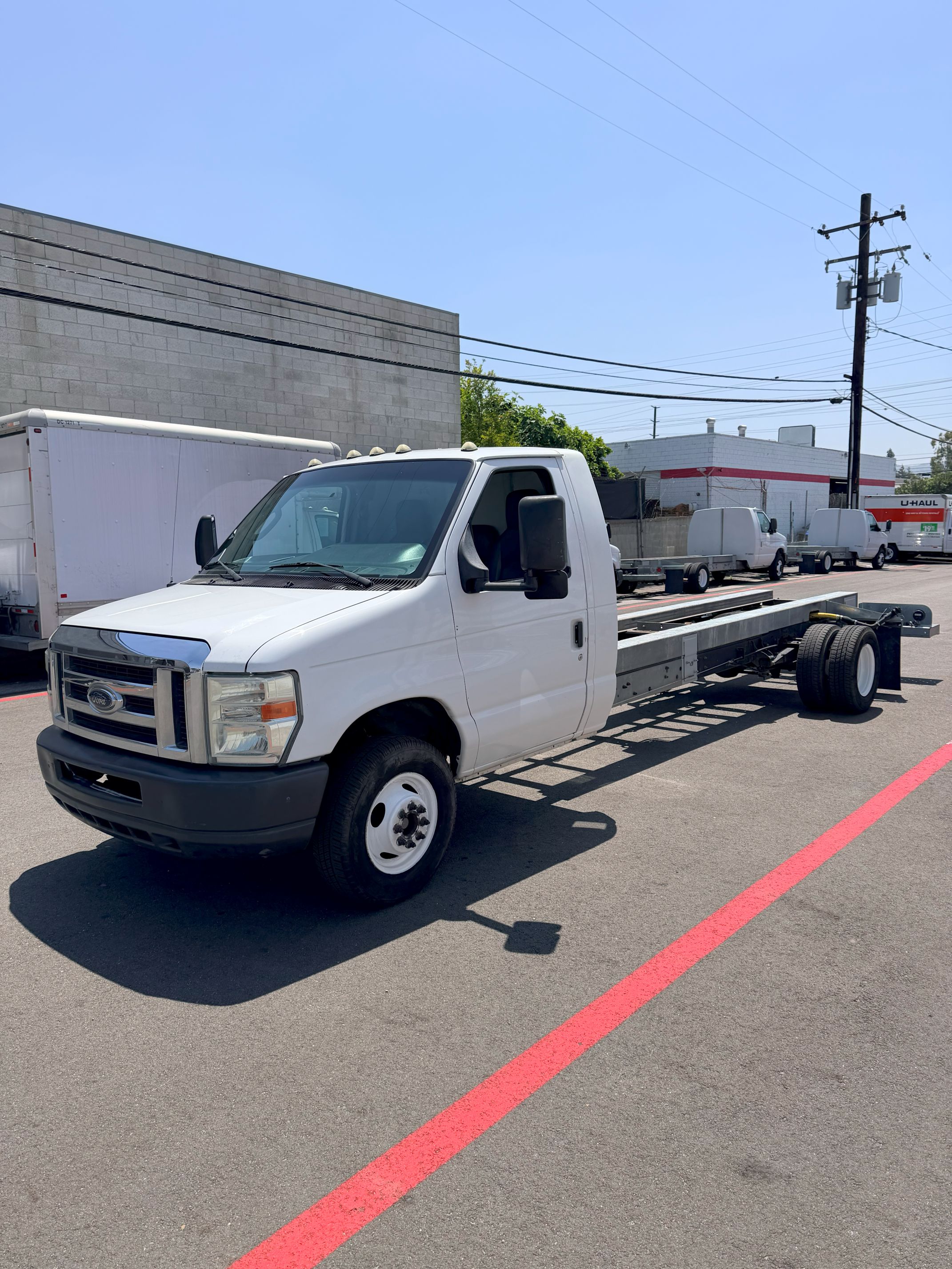 Used 2012 20 ' Cab and Chassis for sale