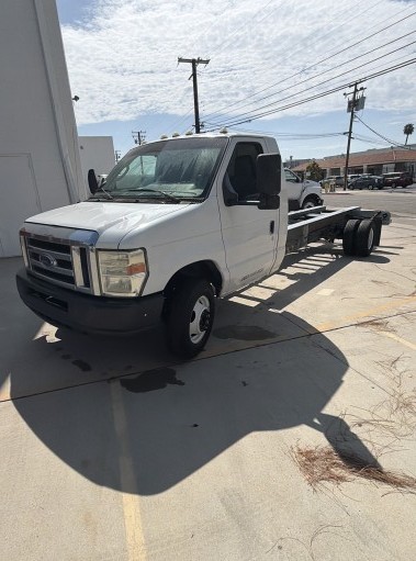 Used 2011 20 ' Cab and Chassis for sale