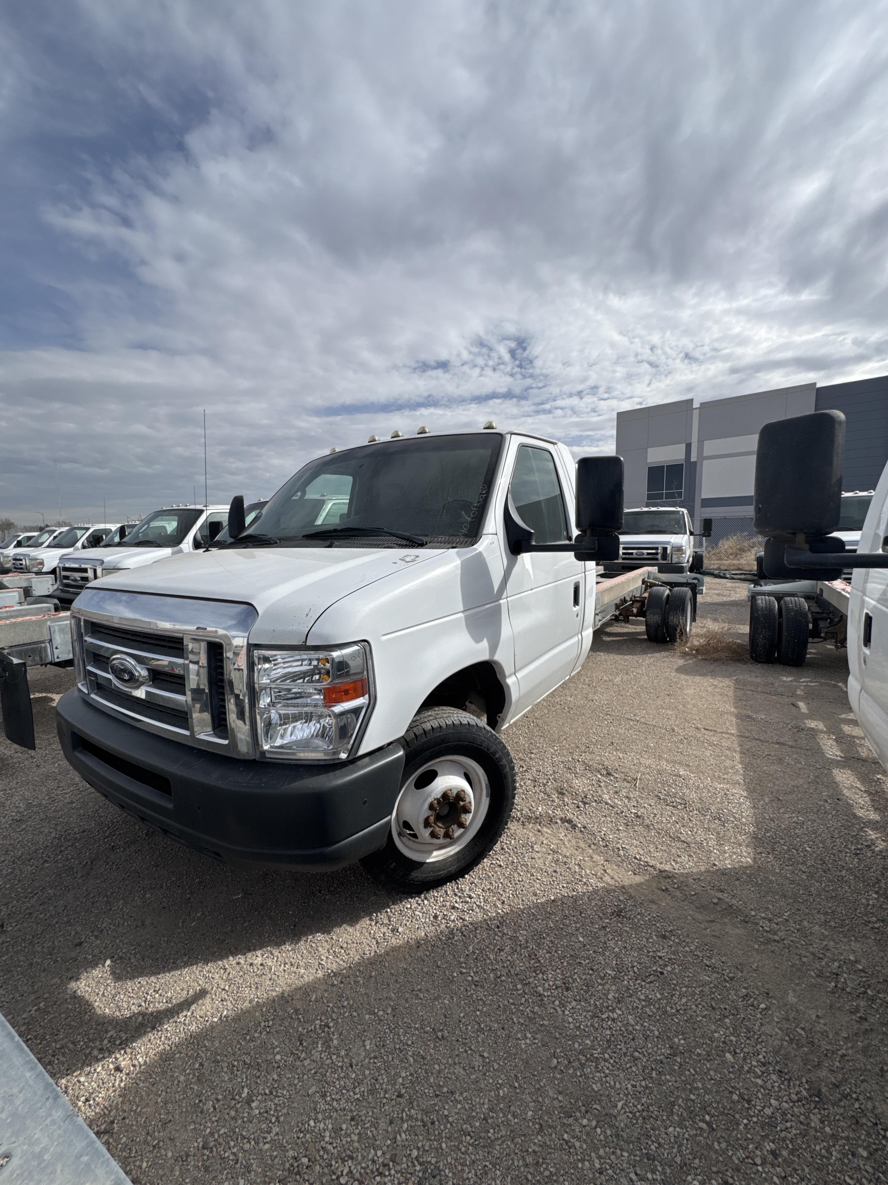 Used 2011 20 ' Cab and Chassis for sale