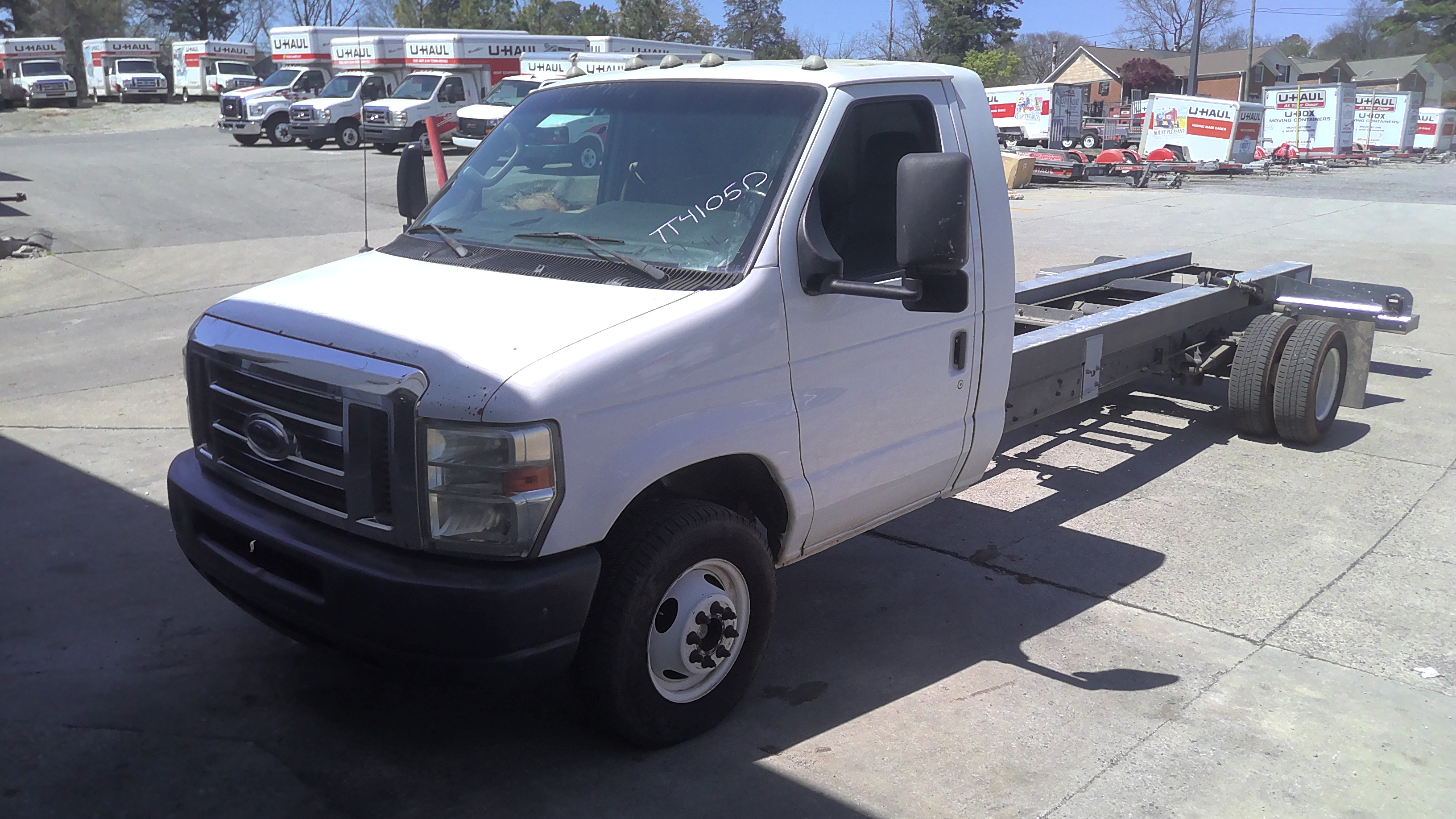 Used 2011 20 ' Cab and Chassis for sale