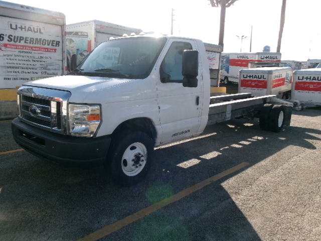 Used 2011 20 ' Cab and Chassis for sale