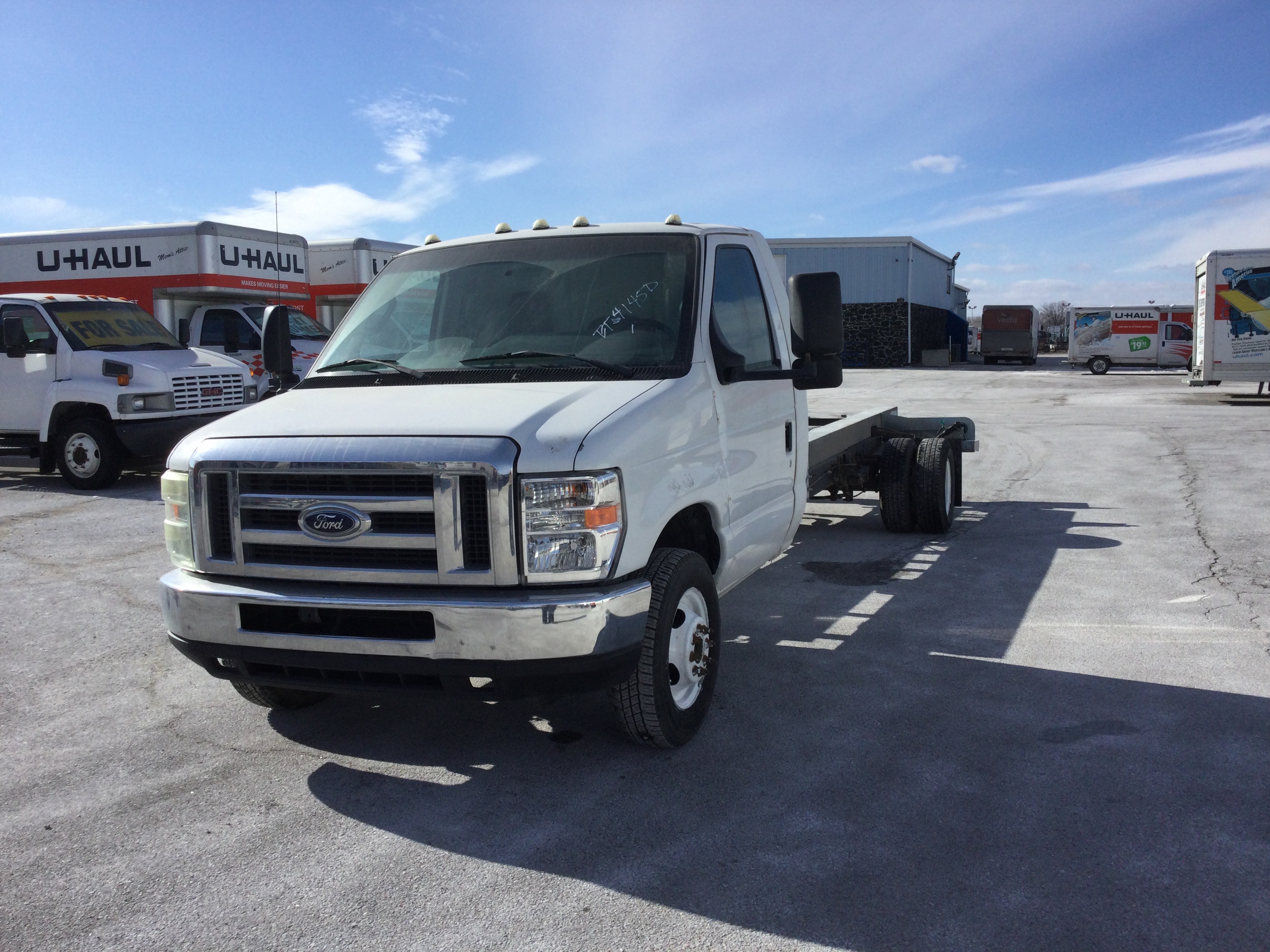 Used 2011 20 ' Cab and Chassis for sale