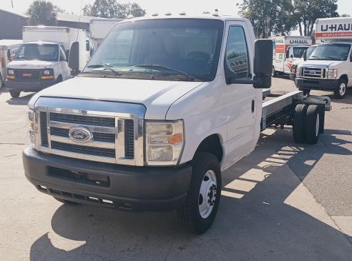 Used 2011 20 ' Cab and Chassis for sale