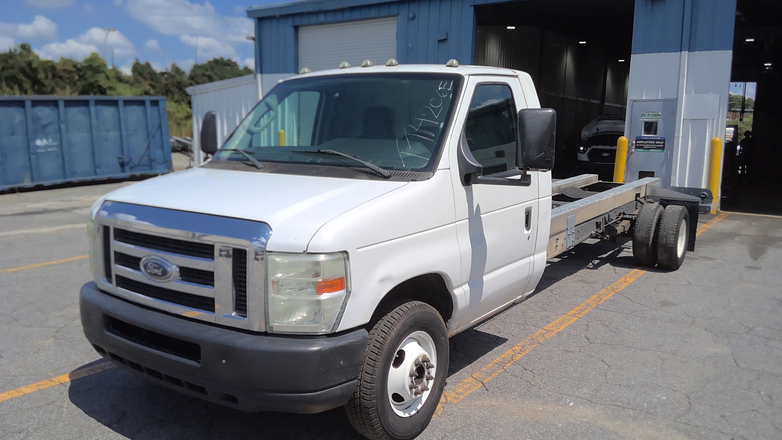 Used 2012 20 ' Cab and Chassis for sale