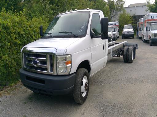 Used 2011 20 ' Cab and Chassis for sale