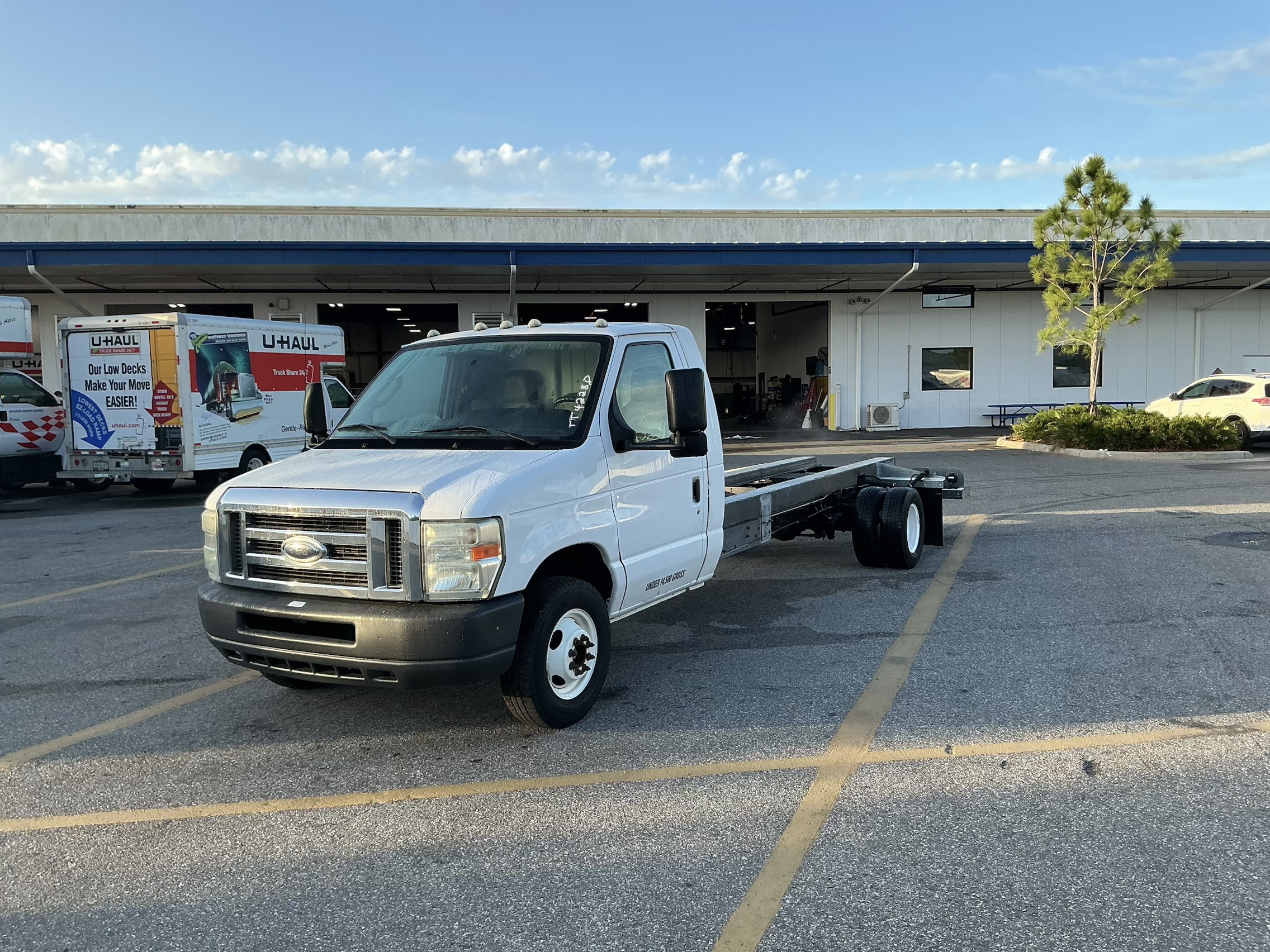 Used 2011 20 ' Cab and Chassis for sale