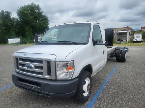 Used 2011 20 ' Cab and Chassis for sale