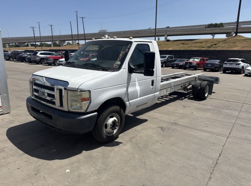 Used 2011 20 ' Cab and Chassis for sale