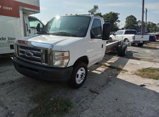 Used 2011 20 ' Cab and Chassis for sale