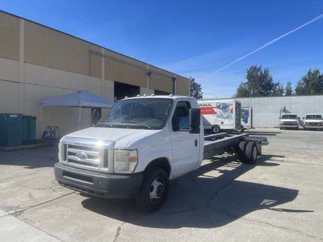 Used 2011 20 ' Cab and Chassis for sale