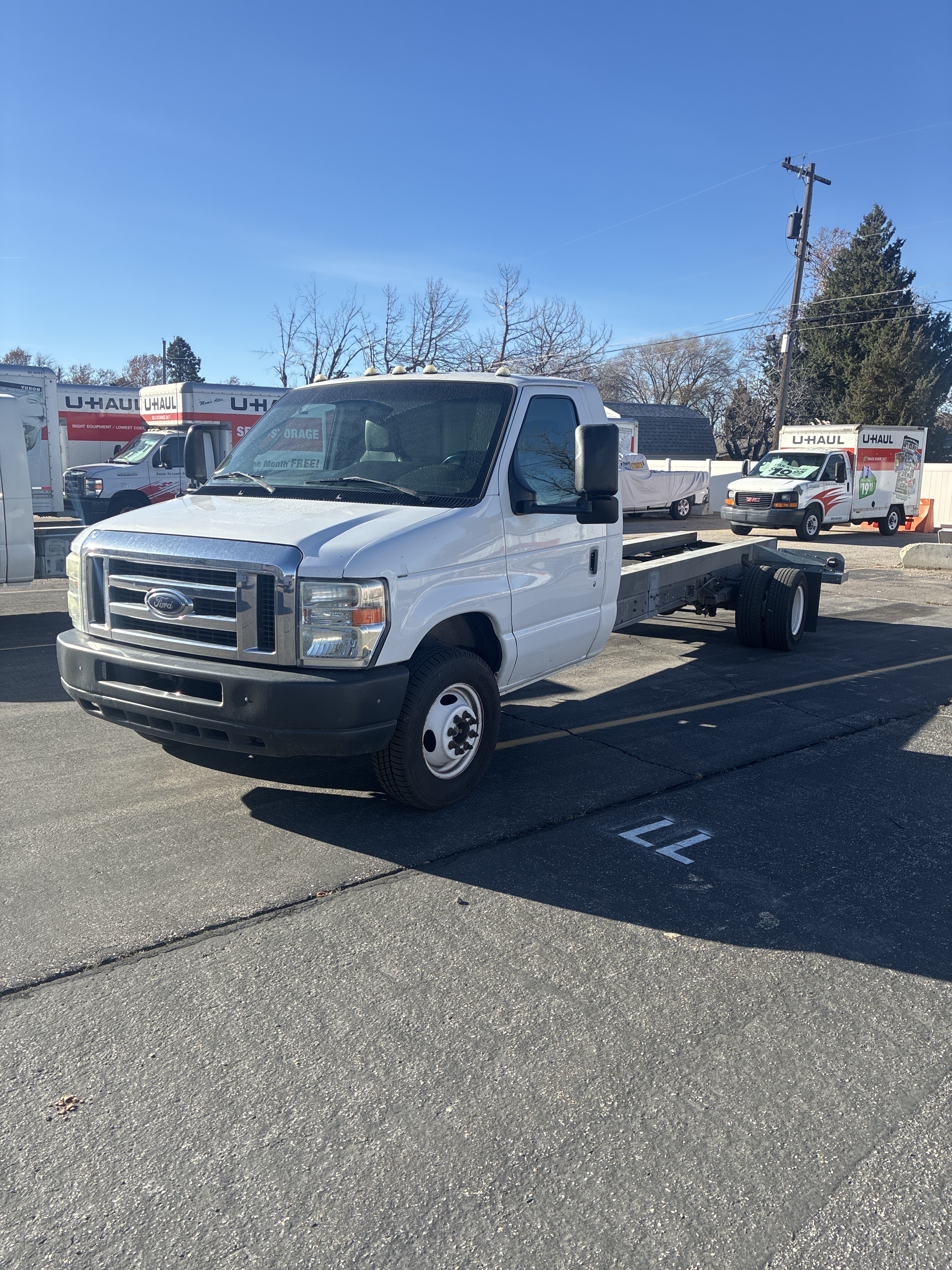 Used 2011 20 ' Cab and Chassis for sale