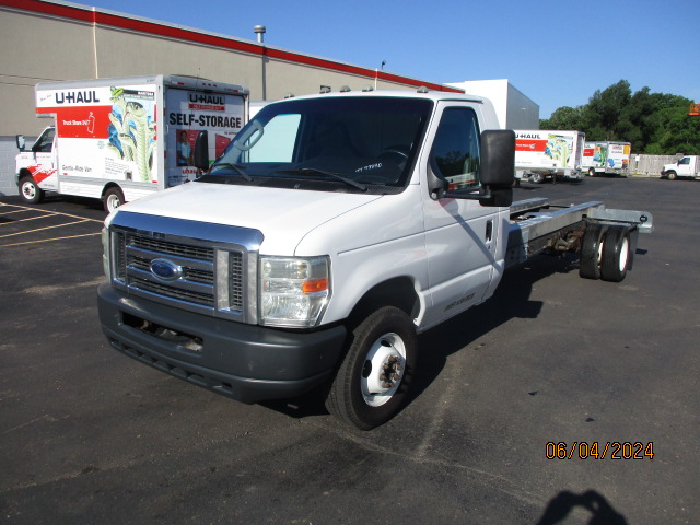 Used 2011 20 ' Cab and Chassis for sale