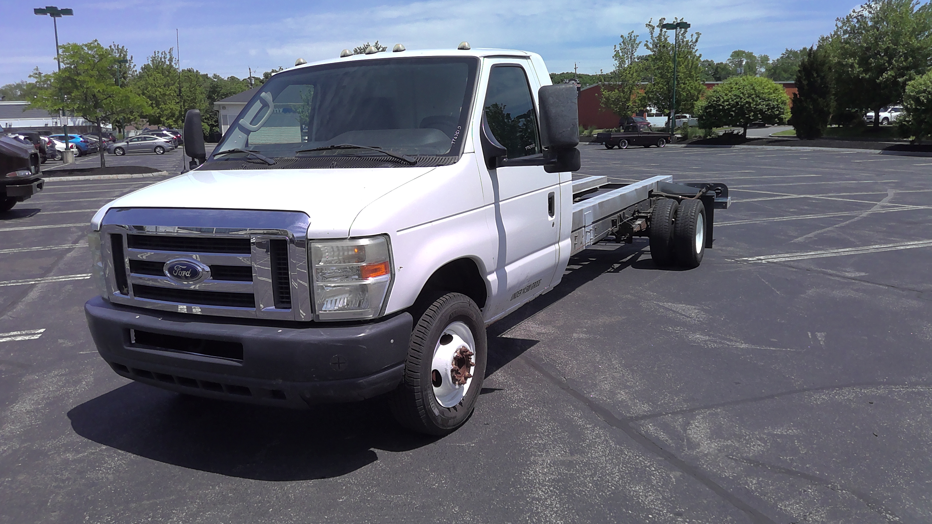 Used 2011 20 ' Cab and Chassis for sale