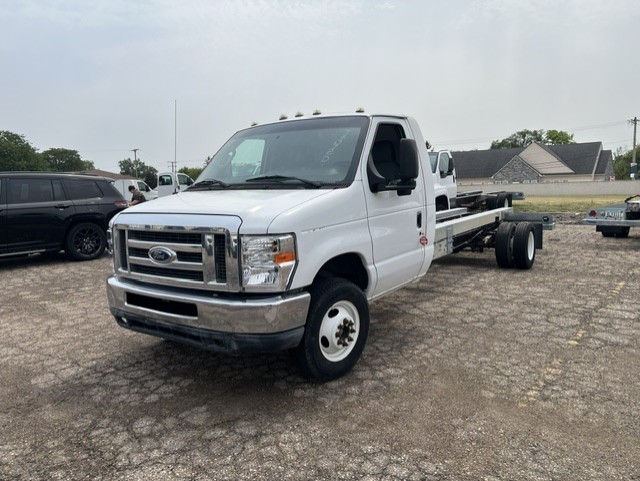 Used 2011 20 ' Cab and Chassis for sale