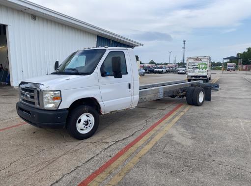 Used 2011 20 ' Cab and Chassis for sale