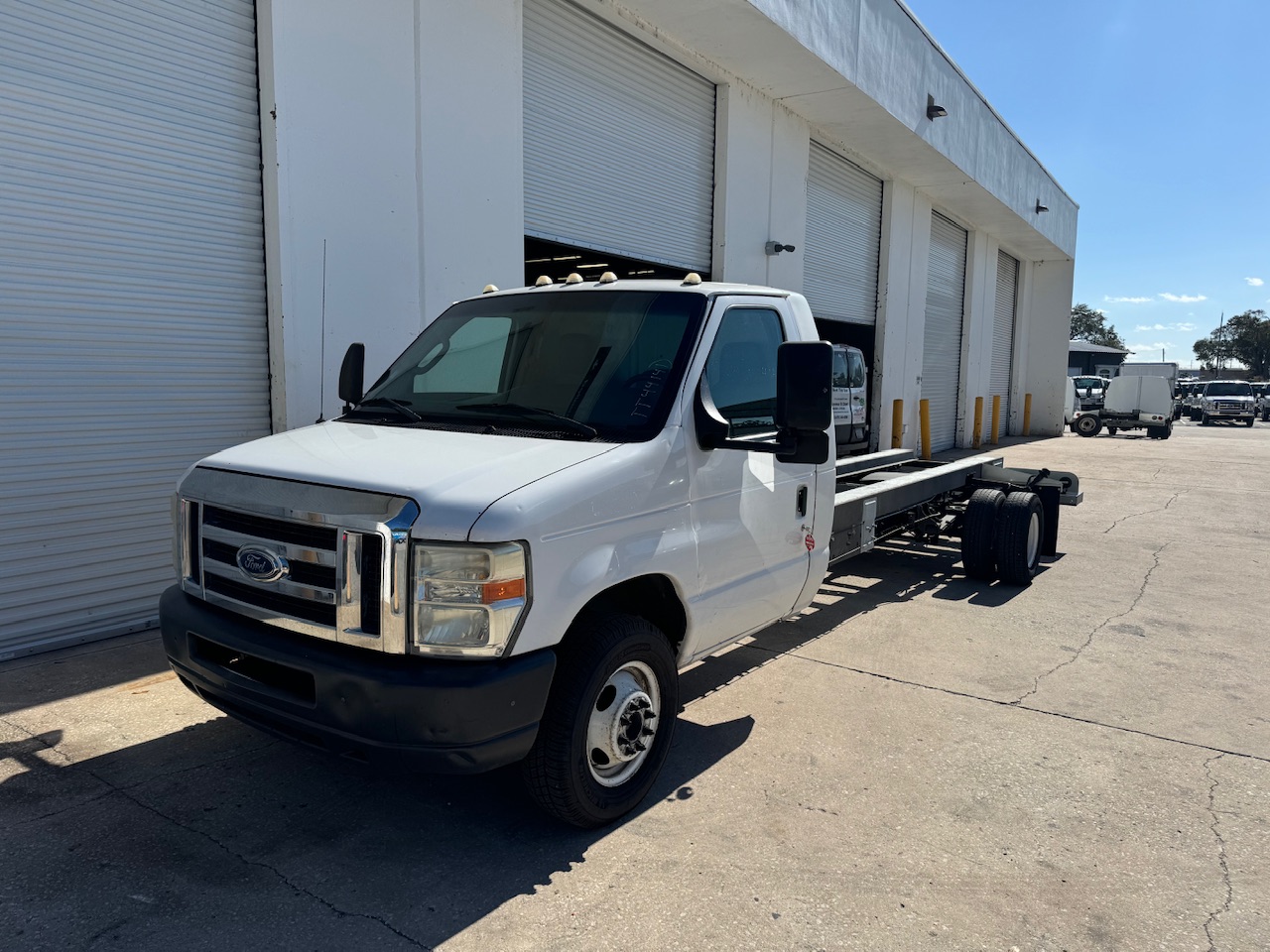 Used 2011 20 ' Cab and Chassis for sale