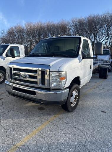 Used 2011 20 ' Cab and Chassis for sale