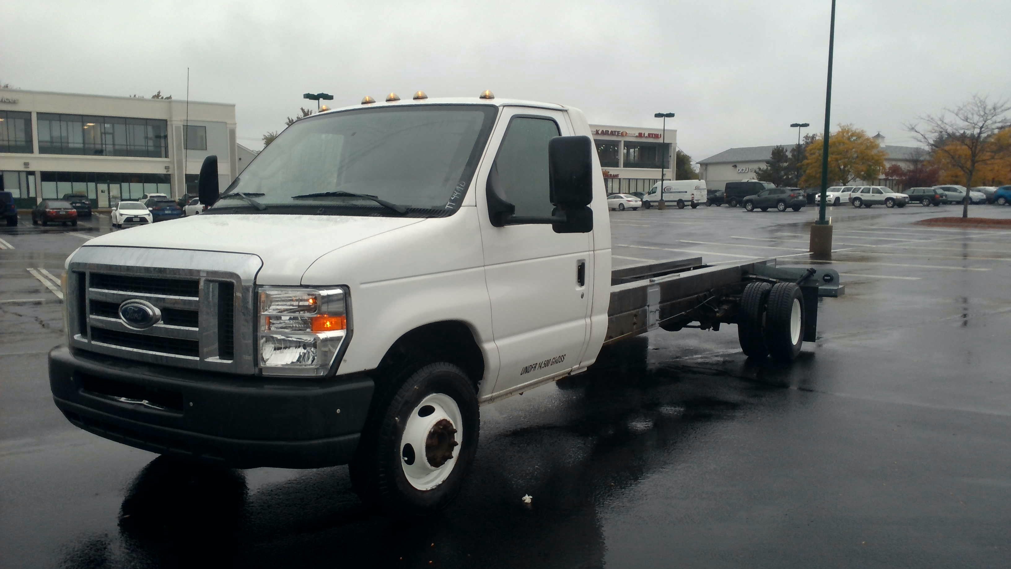 Used 2011 20 ' Cab and Chassis for sale