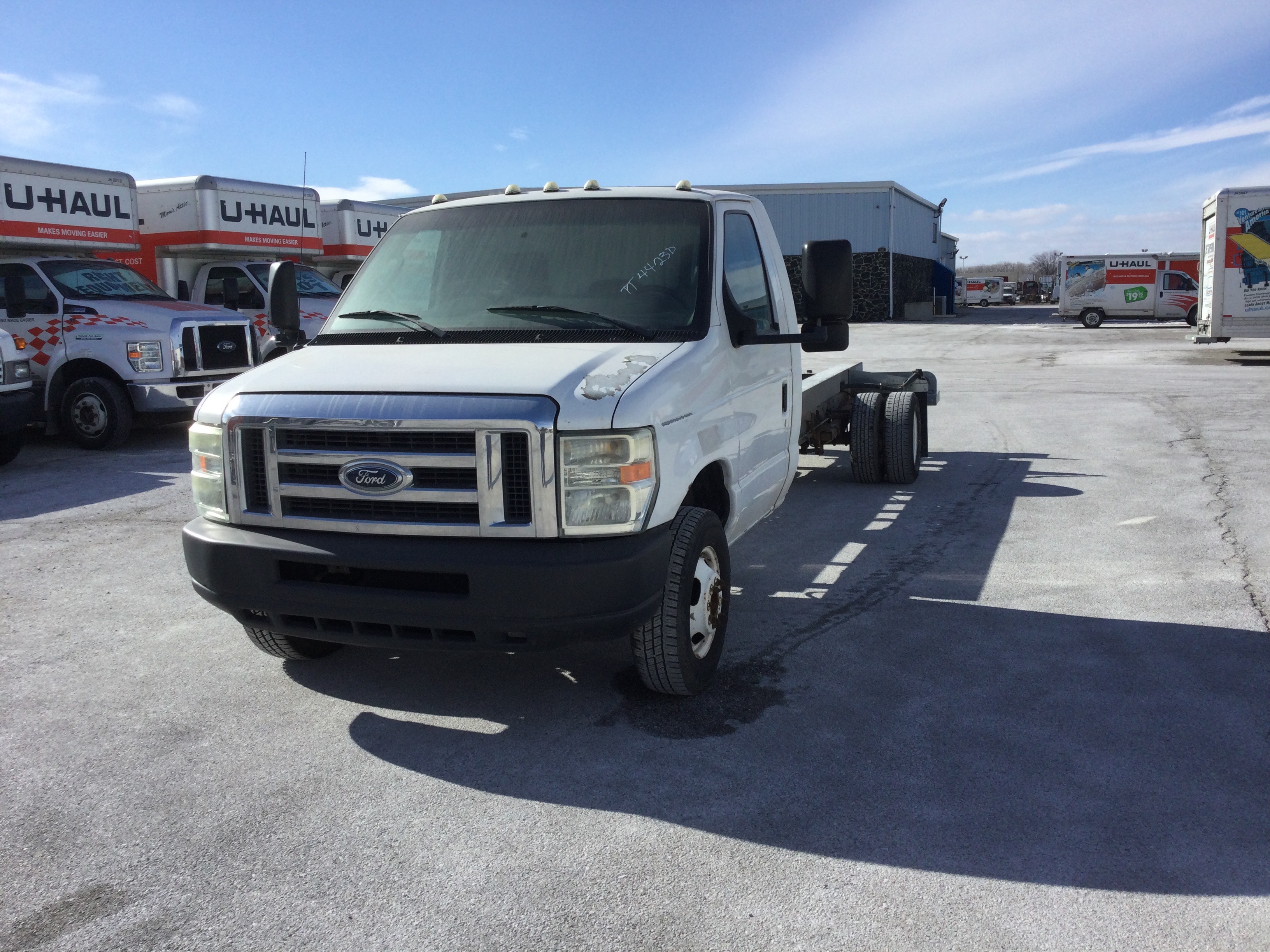 Used 2011 20 ' Cab and Chassis for sale