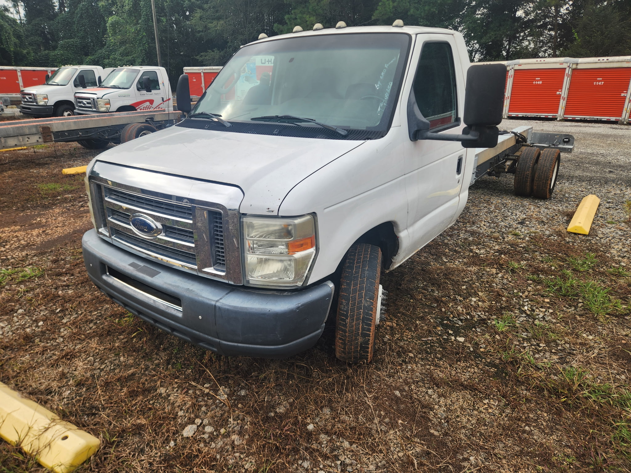 Used 2011 20 ' Cab and Chassis for sale