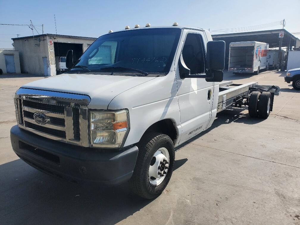 Used 2011 20 ' Cab and Chassis for sale