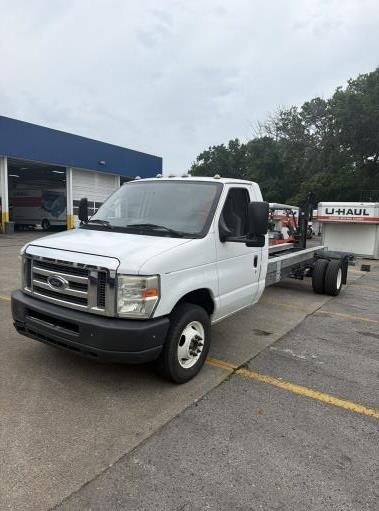 Used 2011 20 ' Cab and Chassis for sale