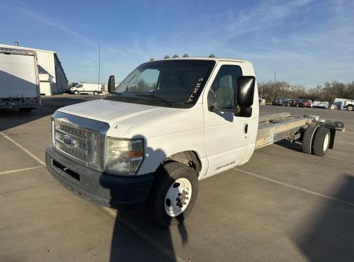 Used 2011 20 ' Cab and Chassis for sale