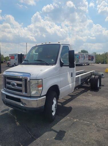 Used 2011 20 ' Cab and Chassis for sale