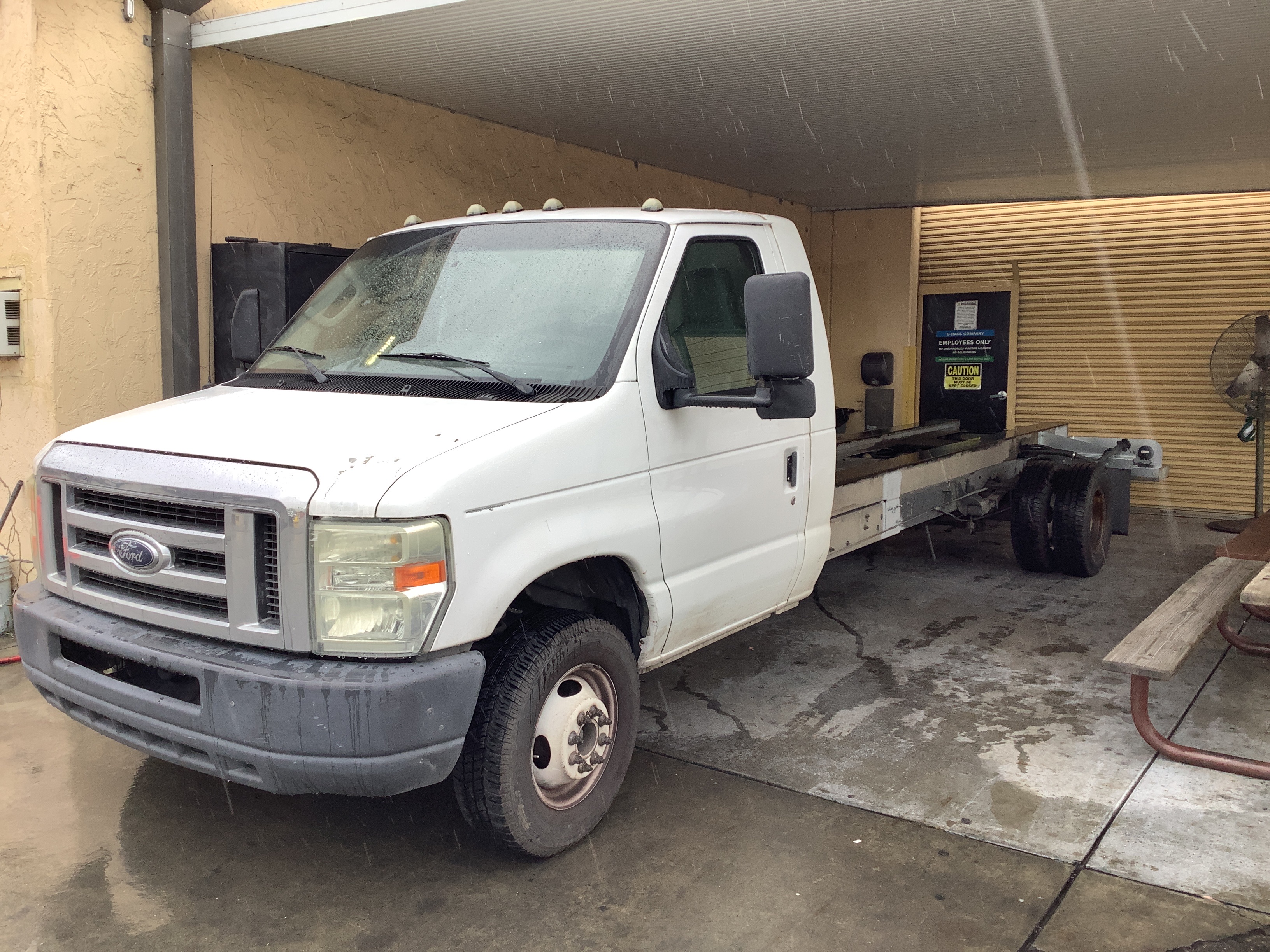 Used 2011 20 ' Cab and Chassis for sale