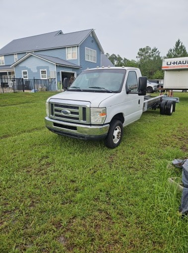 Used 2012 20 ' Cab and Chassis for sale