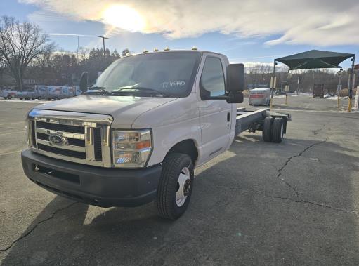 Used 2011 20 ' Cab and Chassis for sale