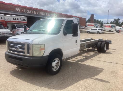 Used 2011 20 ' Cab and Chassis for sale