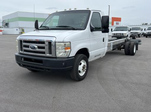 Used 2011 20 ' Cab and Chassis for sale