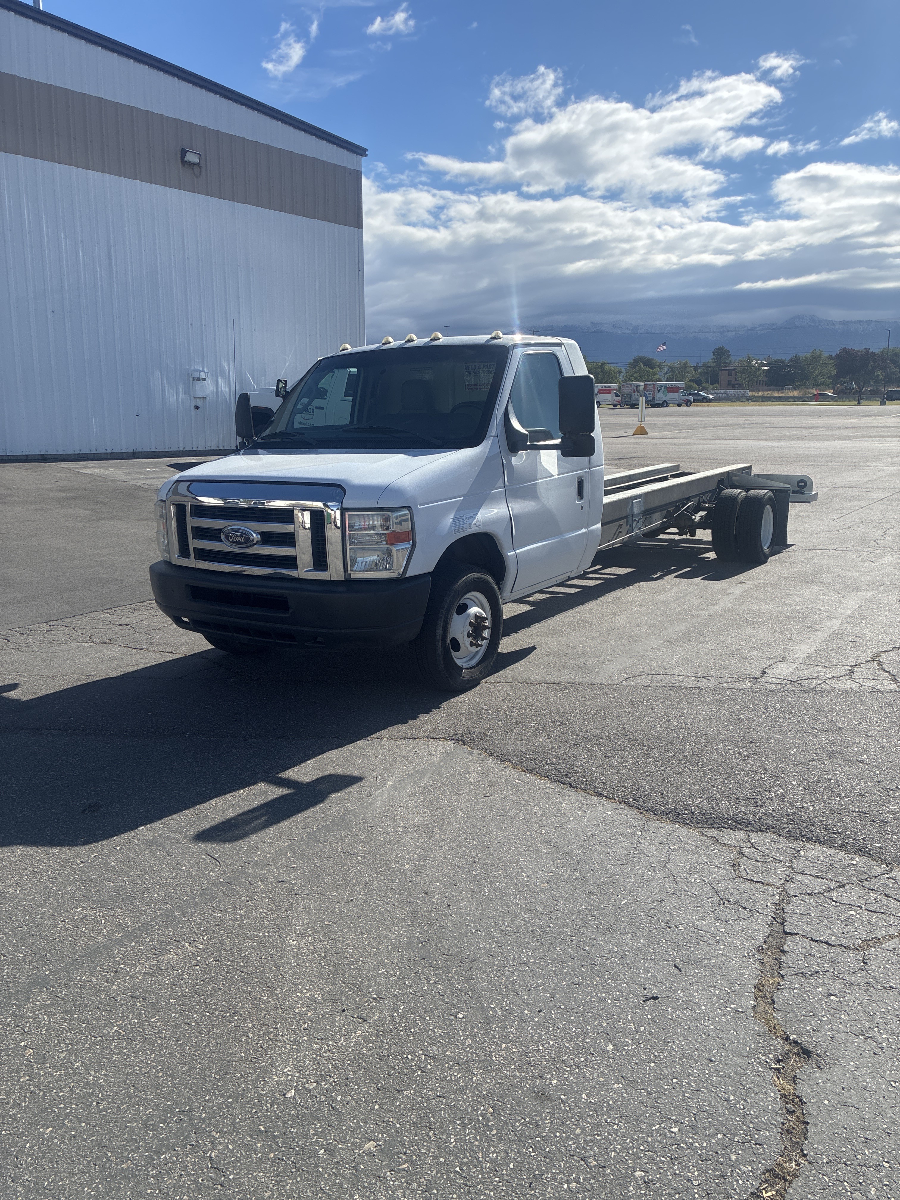 Used 2012 20 ' Cab and Chassis for sale