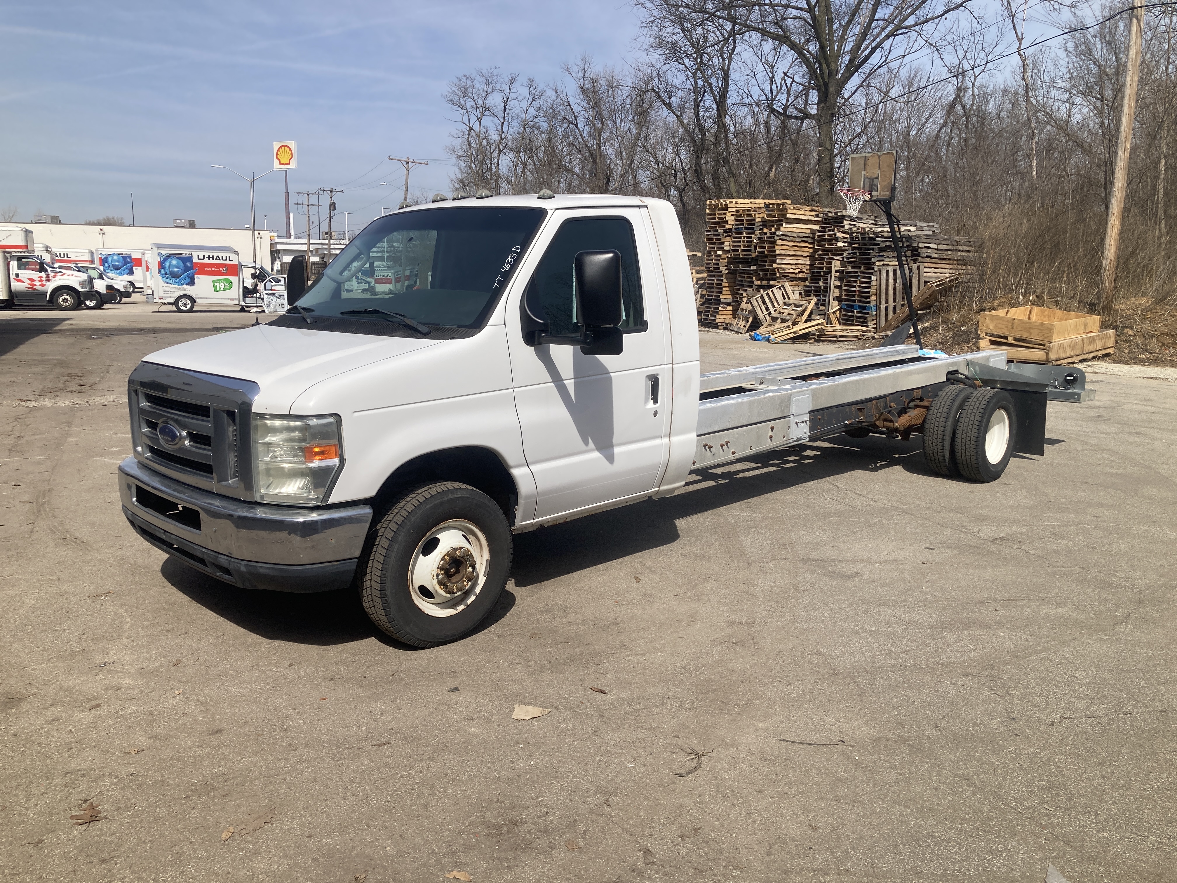 Used 2011 20 ' Cab and Chassis for sale