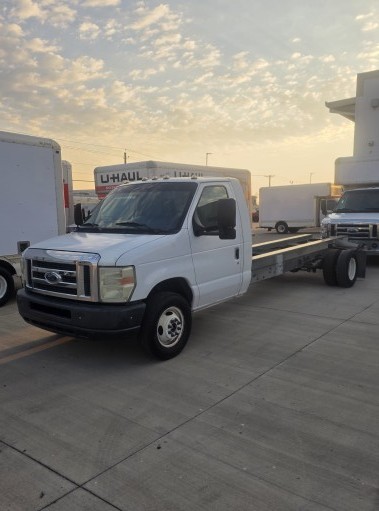 Used 2011 20 ' Cab and Chassis for sale